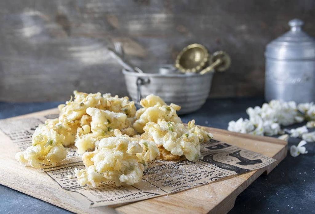 Fiori di acacia fritti